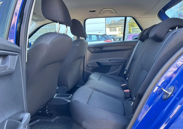 Skoda Fabia cena 34900 przebieg: 131000, rok produkcji 2019 z Warszawa małe 121